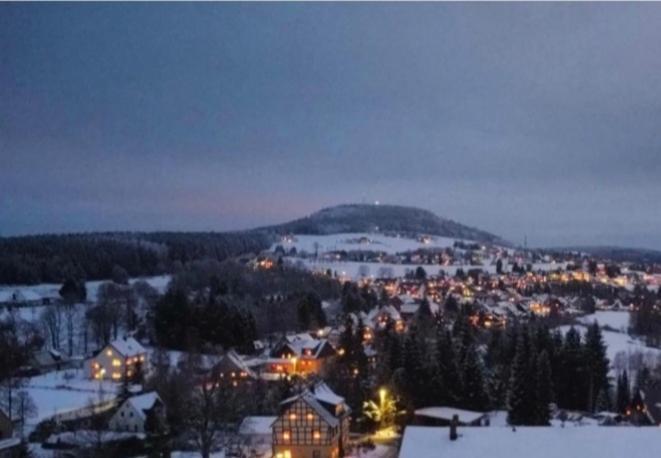 فندق Gaestehaus Hutweide Bärenstein المظهر الخارجي الصورة